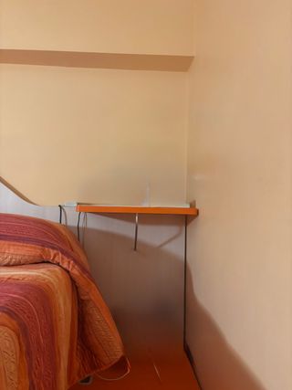 Cameretta a castello con armadio e comodini