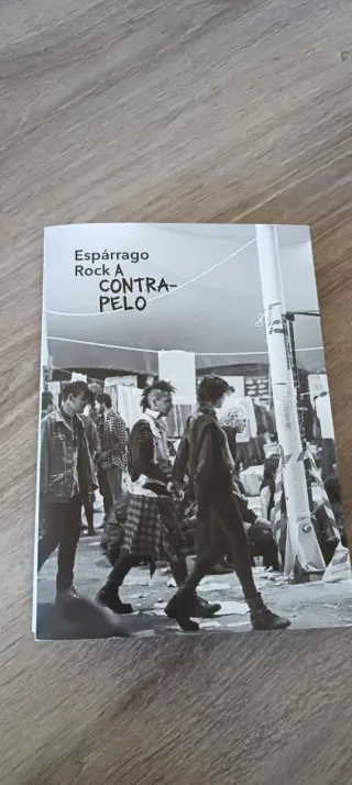 A contrapelo espárrago rock