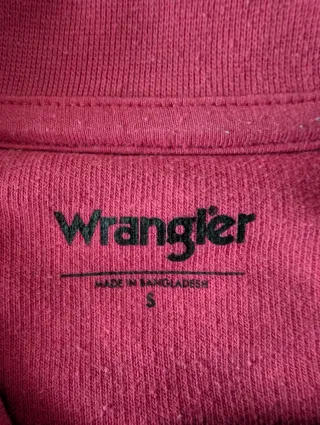 Maglia fucsia con scritta blu Wrangler