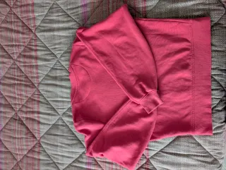 Maglia fucsia con scritta blu Wrangler