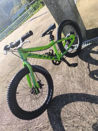 Bici Scott Scale 20 infantil.