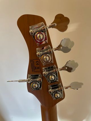 Bajo Sire V5 Jazz Bass 5 cuerdas