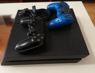 Consola PS4 500GB + 2 Mandos + Regalos