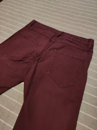 Pantalones H&M granate ajustados talla 30