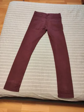 Pantalones H&M granate ajustados talla 30