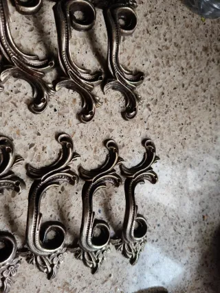 Lote 12 Tiradores Antiguos Labrados Metal