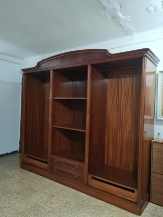 Armadio 6 ante in legno 242x218x60cm