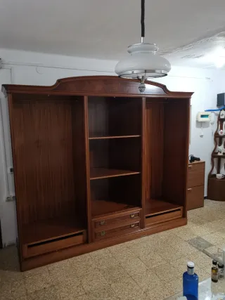 Armadio 6 ante in legno 242x218x60cm