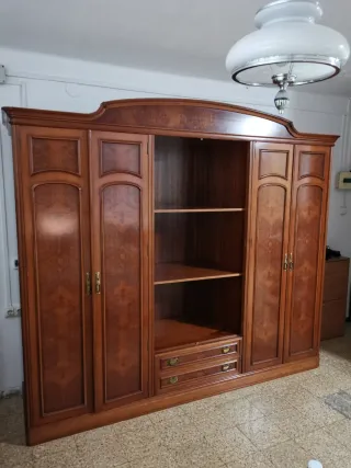 Armadio 6 ante in legno 242x218x60cm