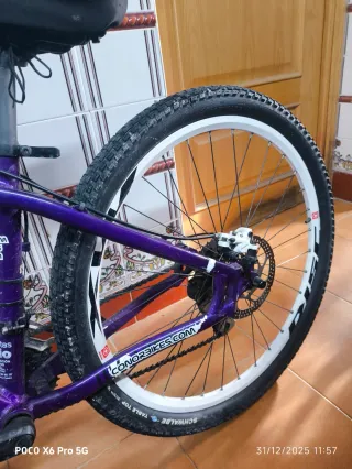 Bicicleta Conor 26 Morada