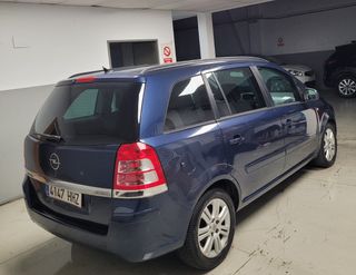 Opel Zafira 2012