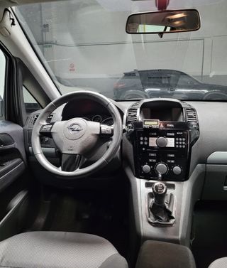 Opel Zafira 2012