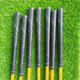 Hierros 4-PW regular Taylormade R7 Golf