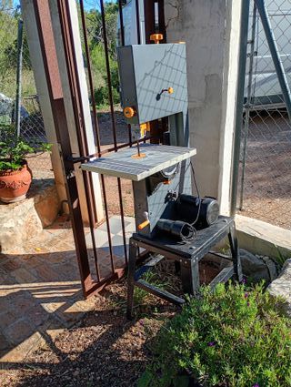 Sierra de cinta Titan