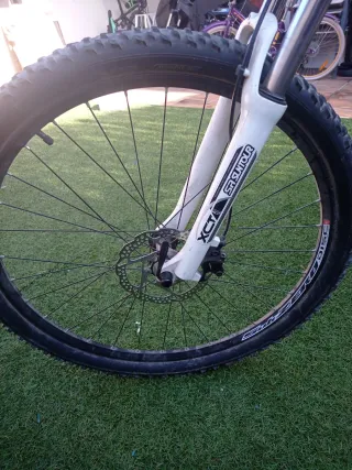 Bicicleta BTT CONOR 7200