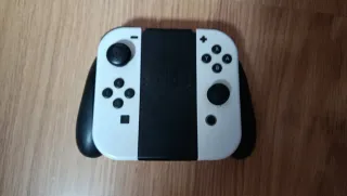 Nintendo Switch OLED Blanca + Mando Tom Nook