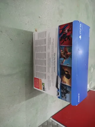 Scatola PS5 Sony PlayStation 5 modello slim