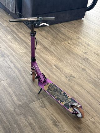 Patinete de aluminio morado marca Oxelo