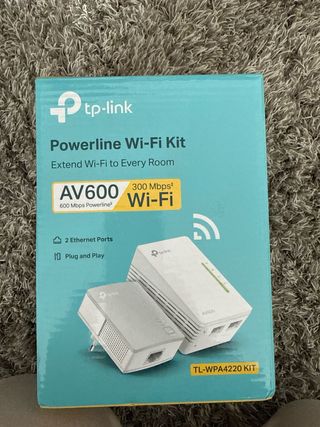 TP-Link Powerline Wi-Fi Kit AV600