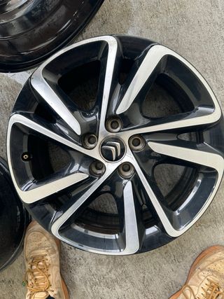 Llantas 16 Citroën Negro