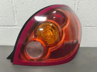 Piloto trasero derecho Nissan Almera