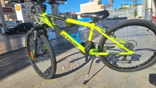 Bicicleta BTWIN montaña