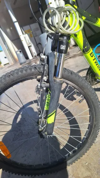 Bicicleta BTWIN montaña