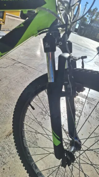 Bicicleta BTWIN montaña