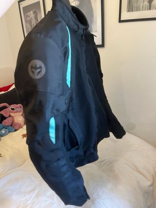 Chaqueta de moto negra