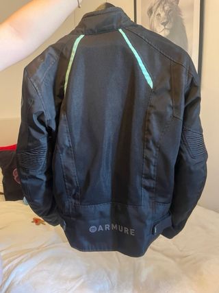 Chaqueta de moto negra