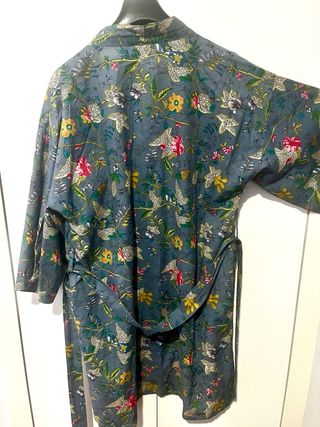 Bata kimono floral talla única