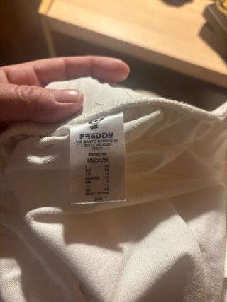 Pantaloncini sportivi bianchi con banda rossa