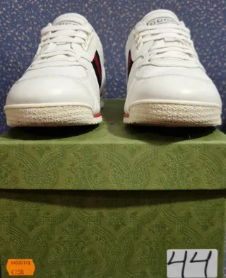 Zapatilla Deportiva Gucci Ace Shima SL 73 Blanca.