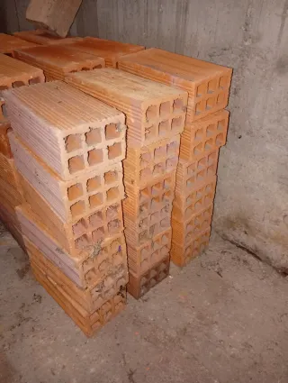 Ladrillos cerámicos para construcción