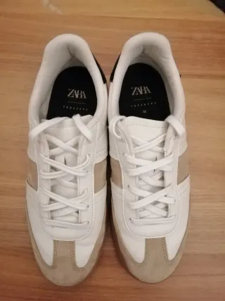 Deportivas Zara mujer con animal print