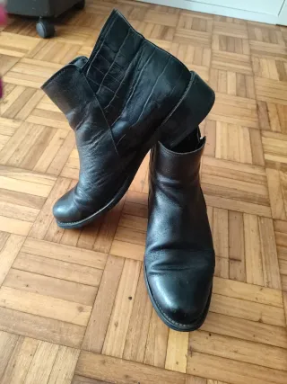 Botines de piel mujer negros semi nuevos