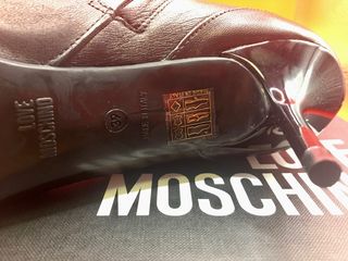 Love Moschino Botas Cuero Negro y Tachuelas Lujo