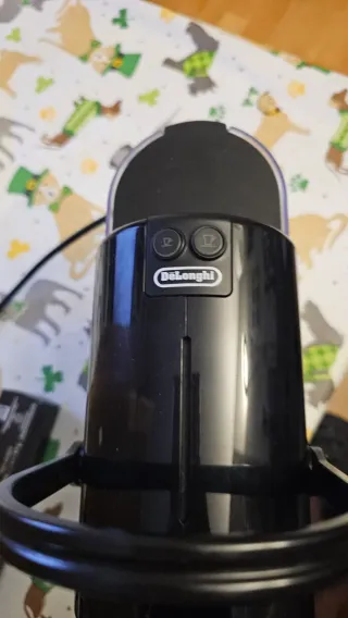 Cafetera Nespresso delonghi Inissia Negra