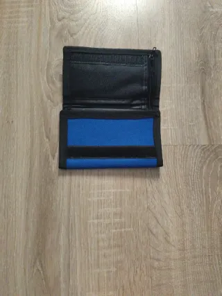 Cartera azul regaló cn una compra de mi perfil,
