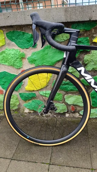 Bicicleta carretera MMR Adrenaline 105 Di2 12v