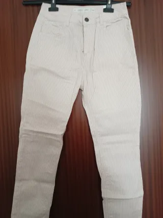 Completo maglia panna HM e pantalone righe