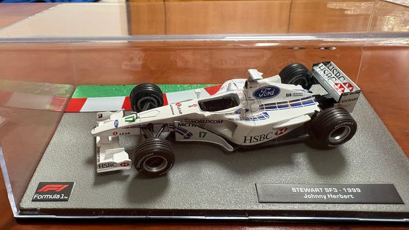 F1 Stewart SF3 1999 Johnny Herbert 1:43 de segunda mano por 18 EUR en Granollers en WALLAPOP