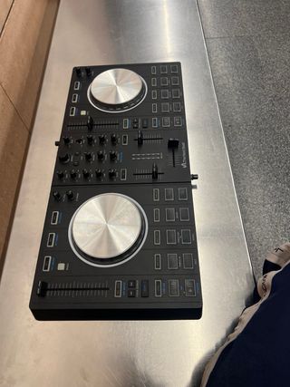 Controlador DJ Numark Negro/Plateado