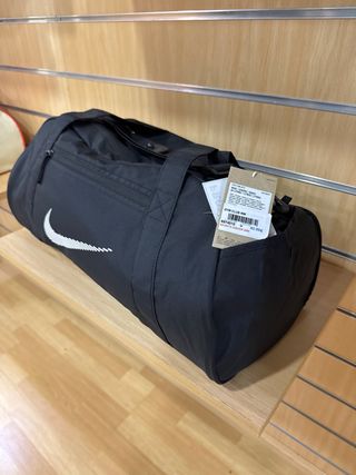 Bolsa de deporte Nike negra