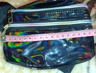 Bandolera charol negro con cremalleras