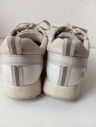 Tênis Parfois bege/branco tam 36