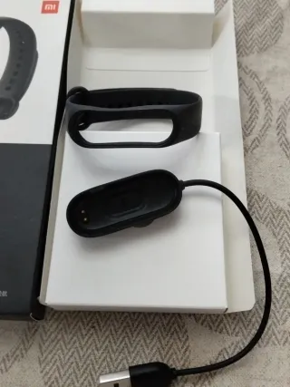 Xiaomi Smart Band 4 NO RELOJ: Caja, Cargador y Cor