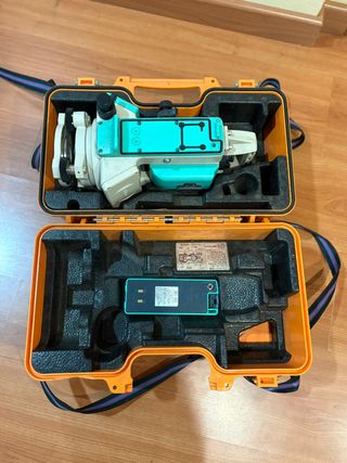 Estación Total Nikon DTM-332