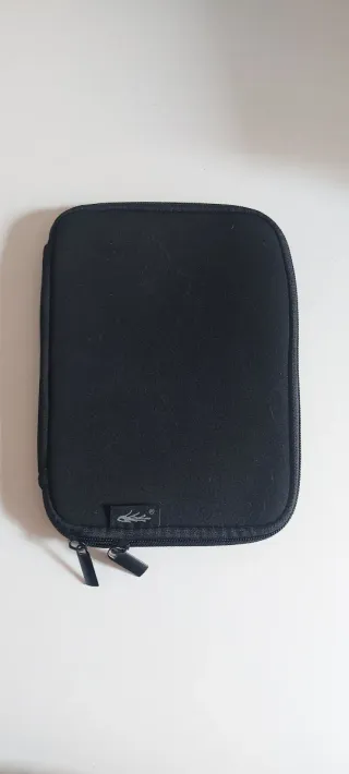 Custodia protettiva per e-book/tablet