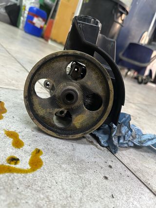 Bomba Dirección Xara 2.0 HDI Polea 12.5mm